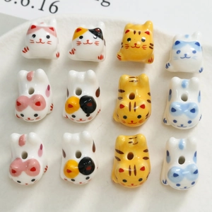 Hand-painted ceramic cat beads in four colors for DIY jewelry and bracelet making