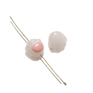 Cuentas de vidrio con forma de pata de gato rosa y blanca para joyas DIY con agujero