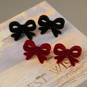 Boucles d'oreilles nœuds en velours noir et rouge avec aiguilles en argent S925 rétro