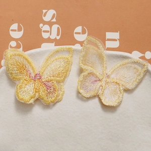 Accessoires de cheveux papillon en maille brodée double couche en jaune et crème doux