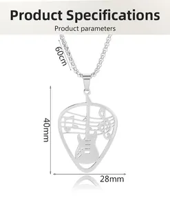 Detailansicht der silbernen Plektrum-Halskette mit Maßen von 40 mm mal 28 mm