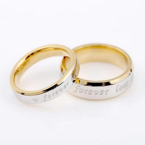 Set de anillos para pareja de acero de titanio con grabado forever love en oro y plata