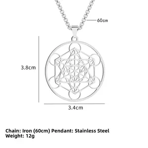 Dimensions détaillées du pendentif Cube de Métatron avec sa chaîne de 60 cm
