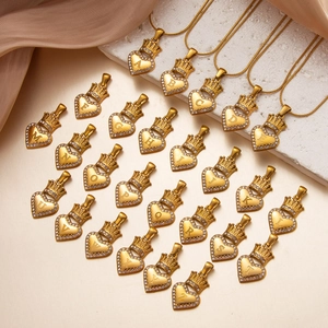 Elegant 18k gold plated crown heart necklace with crystal diamonds and A-Z letters