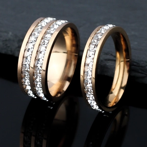 Bague d'Éternité de Luxe en Acier Inoxydable avec Strass Complet Anneau Incrusté à Simple ou Double Rangée pour Femme Homme Bijoux de Mariage