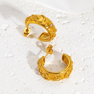 Pendientes de aro vintage de acero inoxidable con baño de oro 18k y sol luna estrella