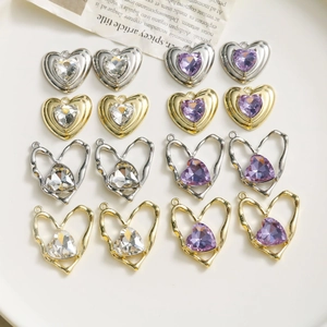 Élégant Pendentif Coeur en Alliage Strass Forme de Coeur Accessoire Bijoux Or Argent Électroplaqué DIY Collier