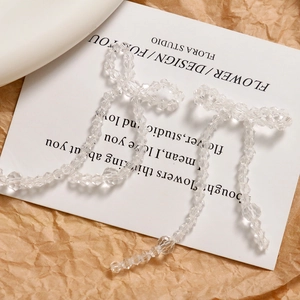 Ciondolo a Fiocco in Perline di Acrilico Fatto a Mano per Creazione Gioielli DIY Elegante Ciondolo in Cristallo Trasparente Sfaccettato