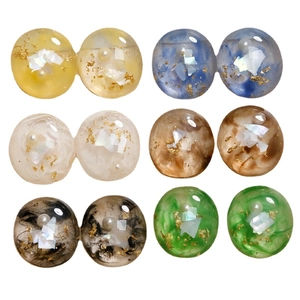 Creatieve ronde harsen bedeltjes met goudfolie en parels voor DIY sieraden maken