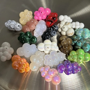 Perles en acrylique en forme de nuage pour bijoux DIY en couleurs et motifs marbrés