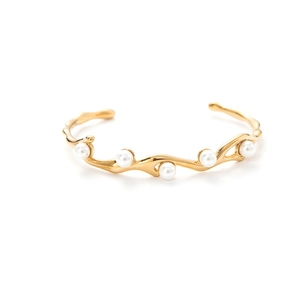 Elegante bracciale rigido a onda dorato a forma di C con cinque perle, finitura lucida