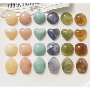Plat de 24 pendentifs en résine aux couleurs Morandi pour la création de bijoux DIY