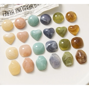 Perles en résine vintage en forme de cœur avec texture marbrée pour bijoux et accessoires