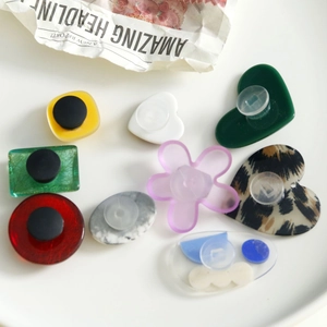 Acrylic DIY shoe charms in leopard and marble patterns for summer clogs and sandals