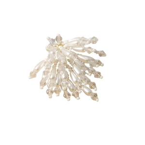 Élégant accessoire fleur de perles blanches et cristal pour bijoux et coiffure