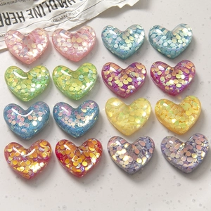Set mit 16 transluzenten Glitzer-Herzanhängern aus Harz für DIY-Schmuck und Handyhüllen