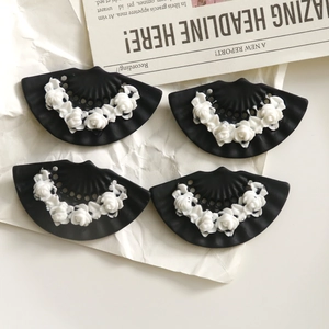 Set of 4 black matte fan-shaped accessories with white camellia flowers for jewelry DIY