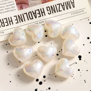 Iridescent mermaid pearl heart charms for DIY jewelry and phone case making