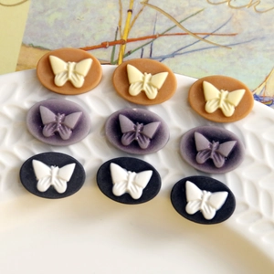 Vintage matte resin oval butterfly relief charms for DIY jewelry and phone case making