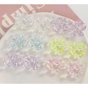 Set of 10 iridescent resin flower charms in gradient colors for DIY hair accessories
