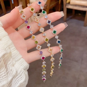 Bracelet Losange de Luxe en Zircon Coloré pour Femme Plaqué Or Argent Cuivre Géométrique Micro Incrustation Bijoux Mode