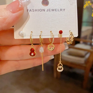 5-piece vintage gold earrings set with red gourd pendants and drop zircon tassels