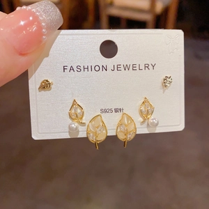 Three-piece gold leaf earring set with pearls and zircons on S925 silver needles