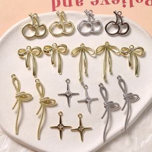 Retro DIY kers- en strikmetalen bedels in goud en zilver voor het maken sieraden