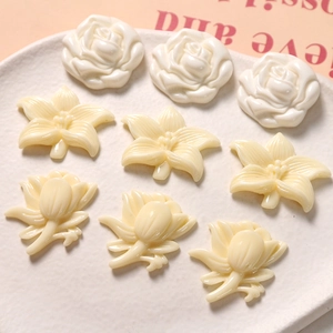 Chic cream daisy and rose resin flower charms for DIY jewelry and phone case making
