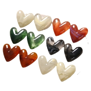 Pendentifs cœur en V en résine style lavis pour bijoux DIY et accessoires cheveux