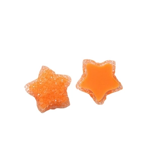 DIY orange sternförmige Harzanhänger mit mattierter Textur für Bastelarbeiten
