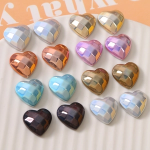 Faceted heart charms with lattice texture for DIY jewelry and phone case making