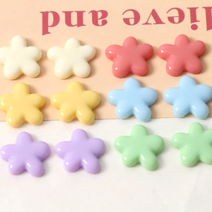 Süße Harz Blumen Flatback Zubehör Glänzend Cremig Fünf Blatt Blumen Charms Für DIY Schmuck Haarklammer Handyhülle Dekor