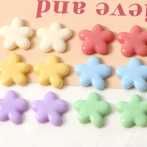 Glänzende Harzblumen in Macaron-Farben für DIY-Schmuck und Handyhüllen-Deko