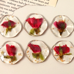 Pendentifs en résine avec roses rouges séchées et feuilles d'or pour bijoux DIY