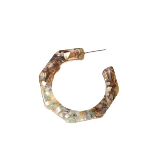 Japanese style C-shape clear resin earrings with colorful shell fragments inlay