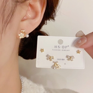 Collezione di Orecchini a Bottone a Forma di Farfalla Fiore Ciliegia Perno in Argento Sterling 925 Oro Strass Perla Artificiale per Donna Gioielli