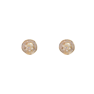 Elegantes pendientes de flor dorados con circón central, perlas blancas y halo brillante