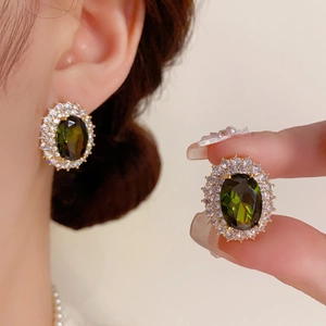 Boucles d'Oreilles Puces Ovales en Zirconia Vert Émeraude Et Bague Ouverte Réglable pour Femmes Bijoux de Mode Plaqués Or