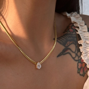 Vintage 18k gold plated stainless steel necklace with pear-shaped zircon pendant
