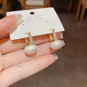 French style geometric gold hoop earrings with sparkling pavé crystals and drop pearls