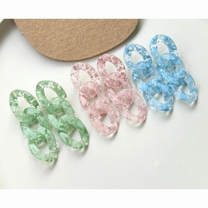 Colorful splash-ink acrylic chain links in pink, blue, and green for DIY jewelry making