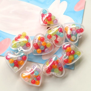 Pendentifs en cœur acrylique transparent remplis de perles colorées pour bijoux DIY