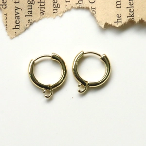 Crochets d'oreilles dorés avec boucle pour la création de bijoux DIY de mode