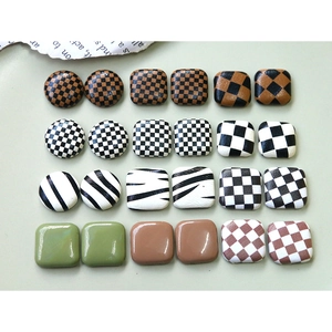 Charmes DIY Géométriques en Métal Similicuir avec Damier et Imprimé Vache pour Boucles d'Oreilles Décoration Coque Téléphone Accessoires Bijoux Femme