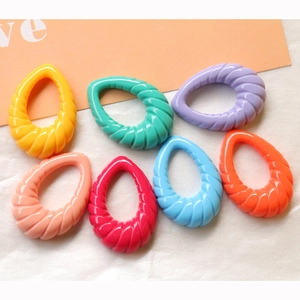 Accessori in acrilico a goccia a spirale colorata per gioielli fai da te