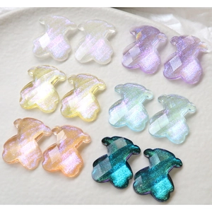 Bunte facettierte Bären-Anhänger aus Harz mit funkelndem Aurora-Effekt für DIY-Schmuck