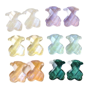 Bunte Bärenanhänger aus Harz mit Glitzer und Facettenschliff für DIY-Schmuck
