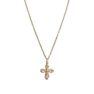 Collier minimaliste avec pendentif croix dorée et pierres en zircon étincelantes
