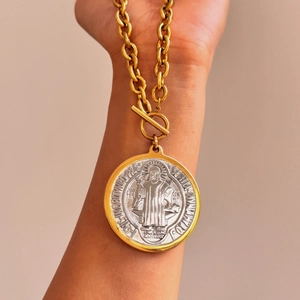 Chic 18k gold plated stainless steel necklace with religious coin pendant and toggle clasp